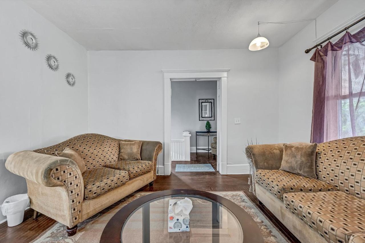 הוילה באפלו Renovated Main Floor Large 3 Bed House מראה חיצוני תמונה
