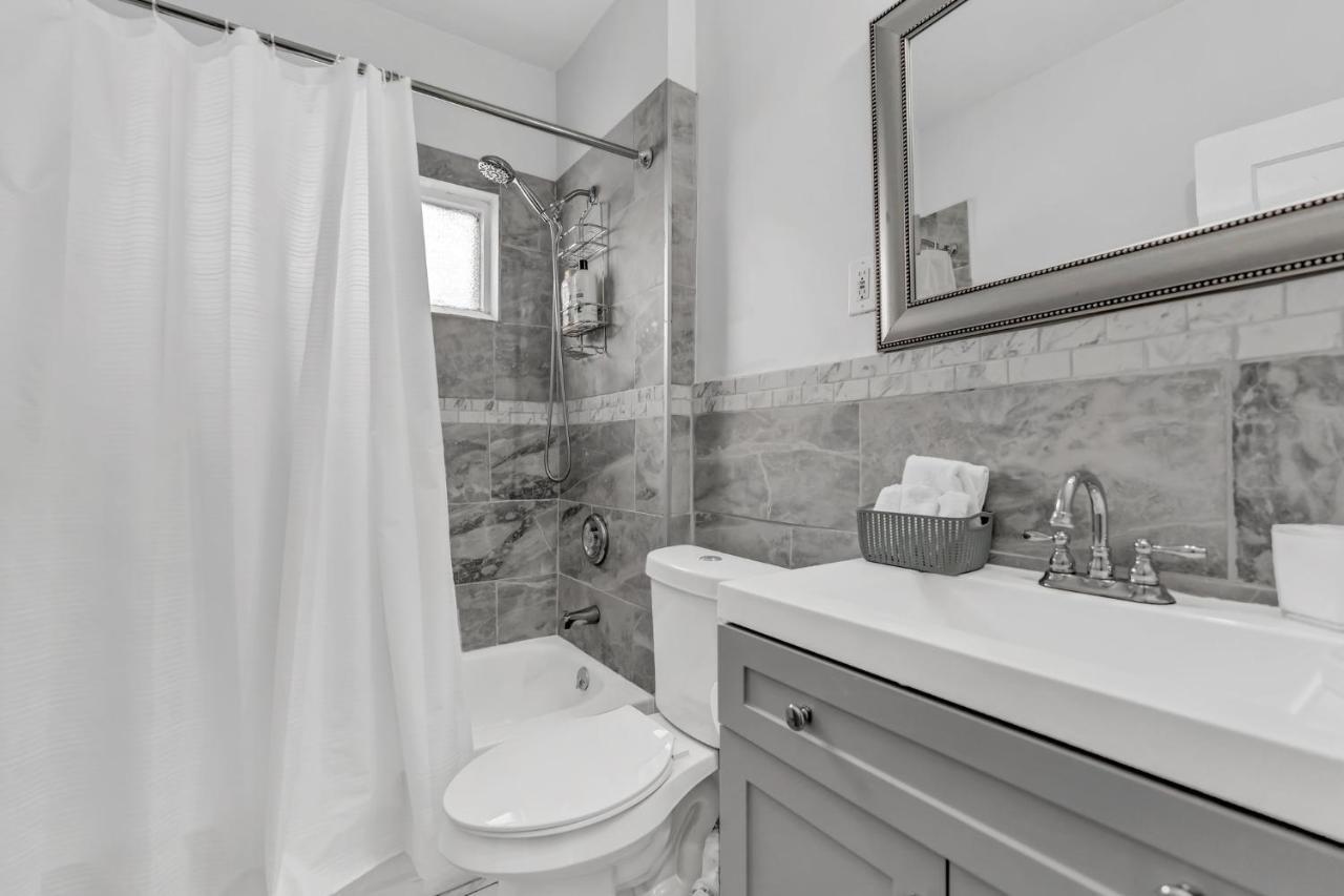 הוילה באפלו Renovated Main Floor Large 3 Bed House מראה חיצוני תמונה